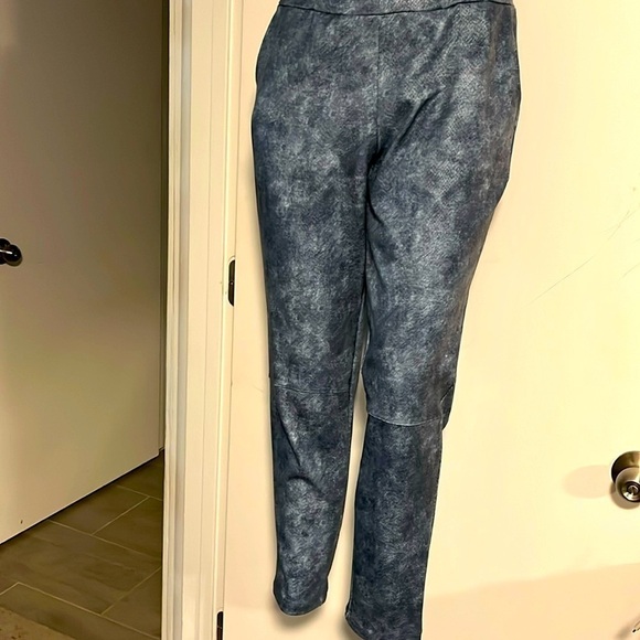 NWT Clara sun woo leather pants blue with pockets snakeskin pattern - Picture 2 of 11